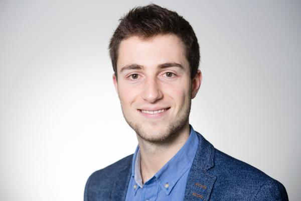 headshots portraits par votre photographe a Bruxelles